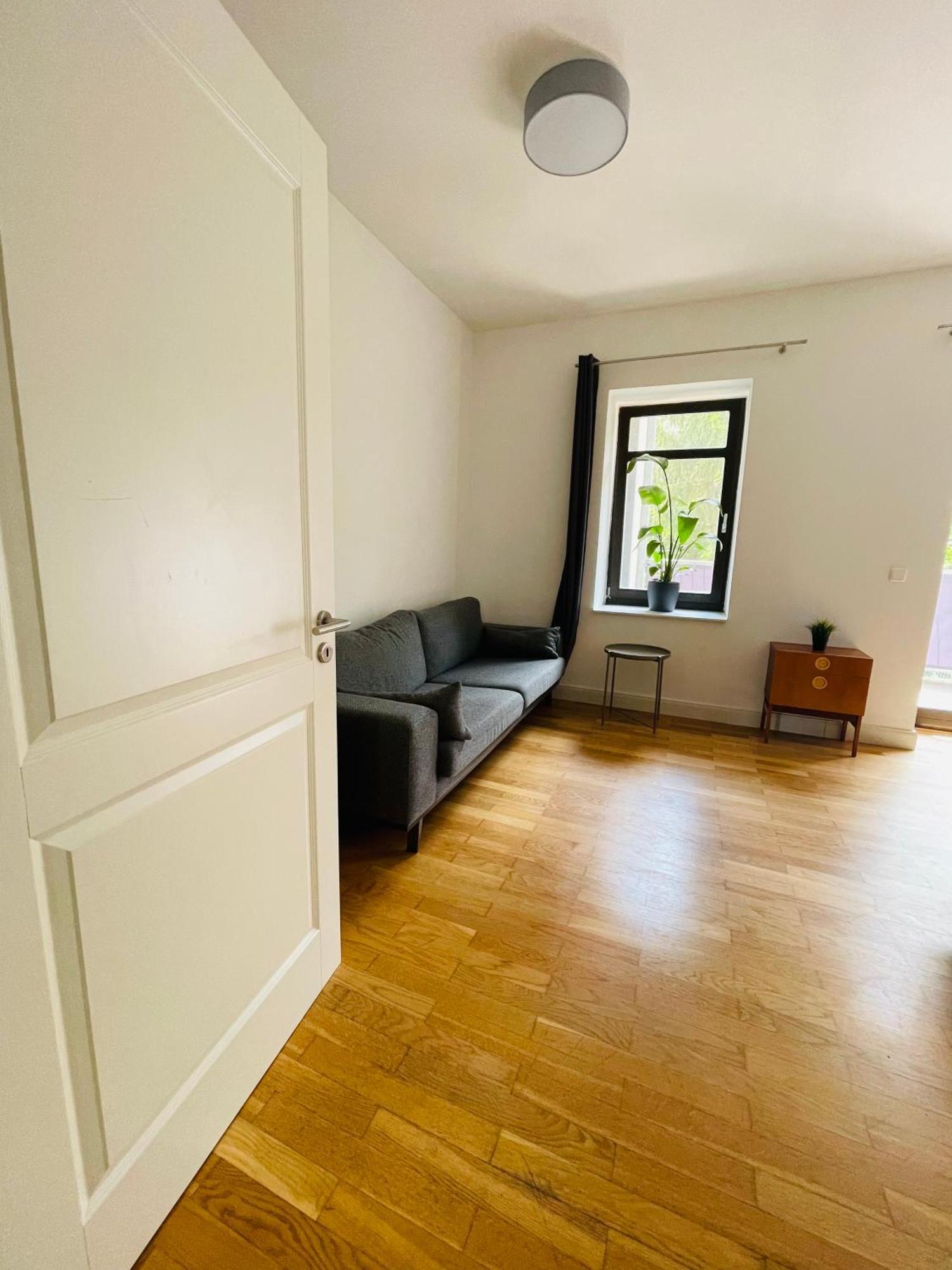Charmante Wohnung Im Gruenen Leipzig Exterior photo